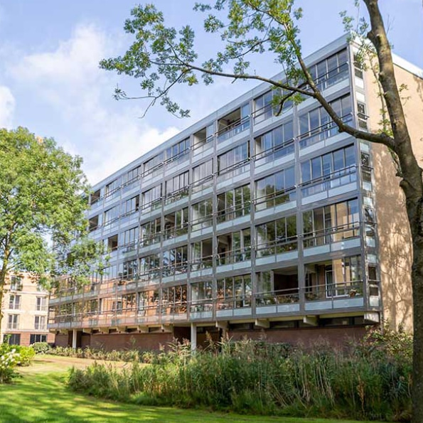 Boerhaavelaan Leiden Balco Balkon Galerijbeglazing - Balkonsoplossingen voor de renovatiemarkt